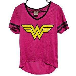 DC Comics Wonder Woman Pink Mesh V-Neck T-Shirt Size Large Superhero Jersey